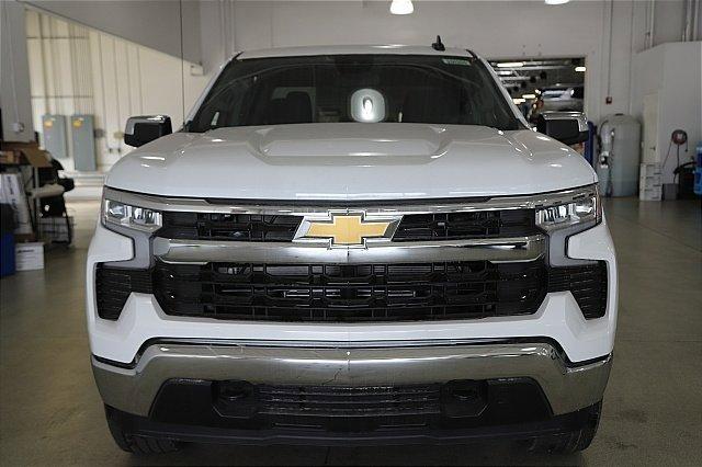 2025 Chevrolet Silverado 1500 Vehicle Photo in MEDINA, OH 44256-9001