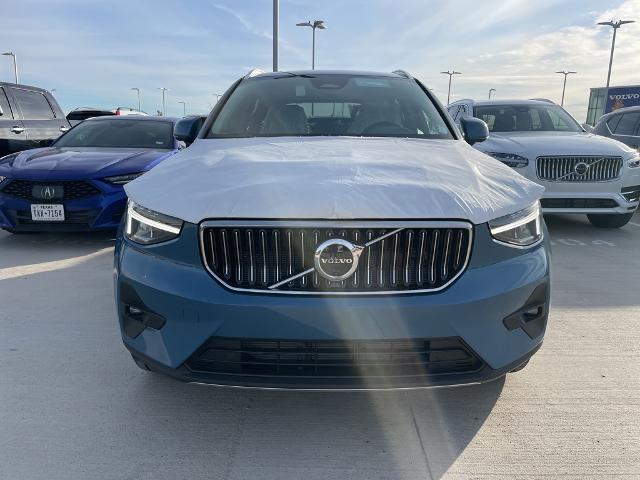 2025 Volvo XC40 Vehicle Photo in Grapevine, TX 76051