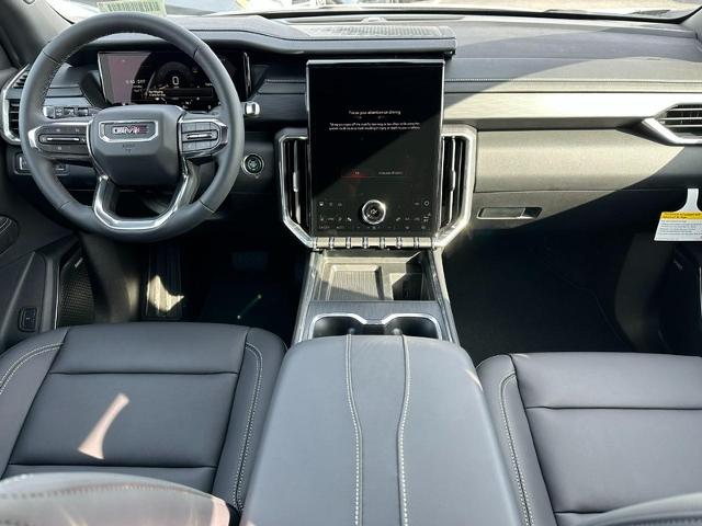 2025 GMC Acadia Vehicle Photo in COLUMBIA, MO 65203-3903