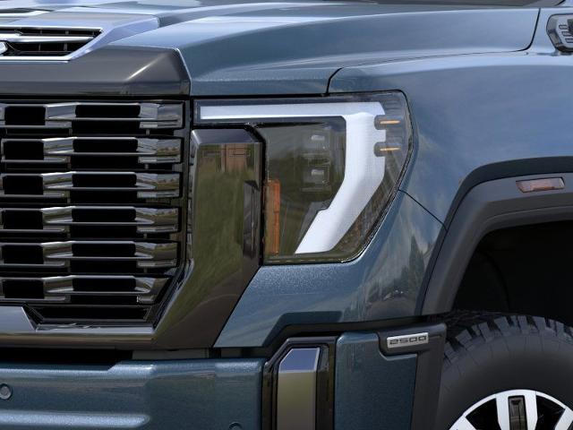 2025 GMC Sierra 2500 HD Vehicle Photo in PASADENA, CA 91107-3803