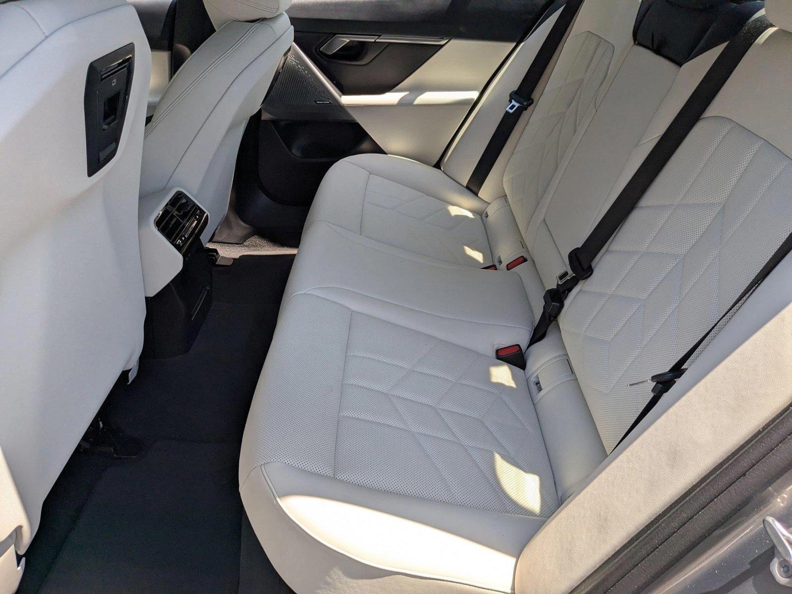 2024 BMW i5 Vehicle Photo in Tampa, FL 33614