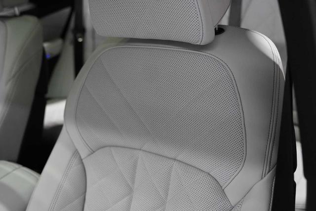 2024 BMW X5 M60i Vehicle Photo in GRAPEVINE, TX 76051