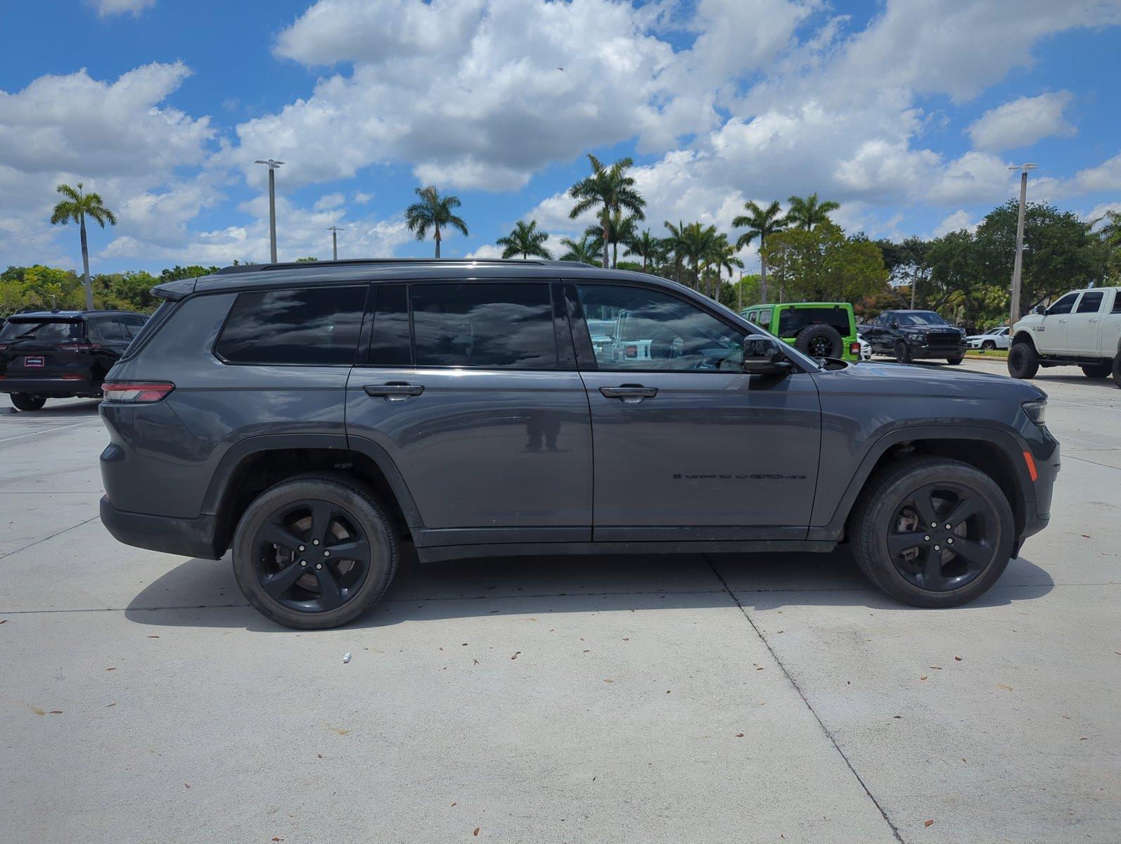 2022 Jeep Grand Cherokee L Vehicle Photo in Pembroke Pines, FL 33027