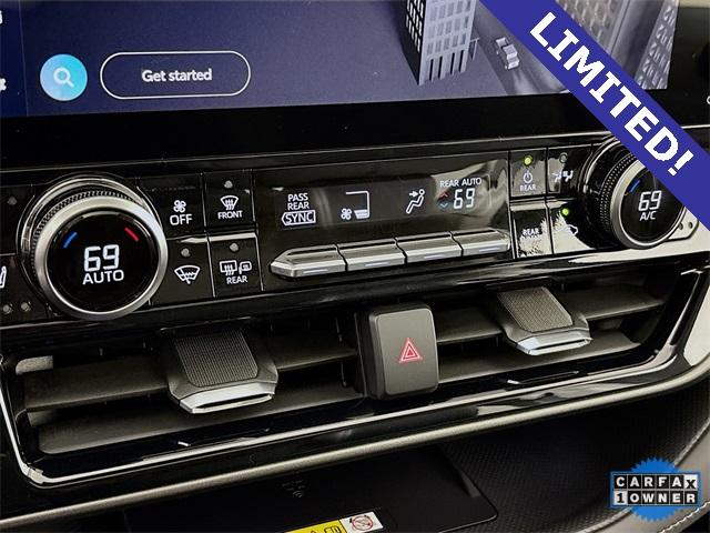 2023 Toyota Highlander Vehicle Photo in Puyallup, WA 98371