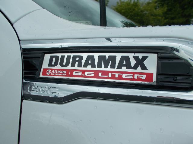 2021 GMC Sierra 2500 HD Vehicle Photo in LOWELL, MA 01852-4336