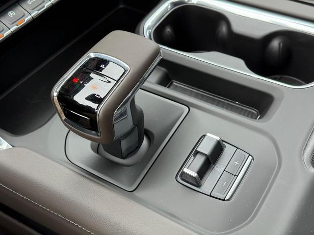 2025 GMC Sierra 1500 Vehicle Photo in COLUMBIA, MO 65203-3903