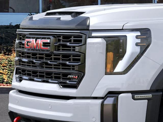 2025 GMC Sierra 2500 HD Vehicle Photo in ZELIENOPLE, PA 16063-2910