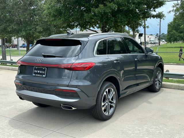 2025 Audi Q5 Vehicle Photo in HOUSTON, TX 77090