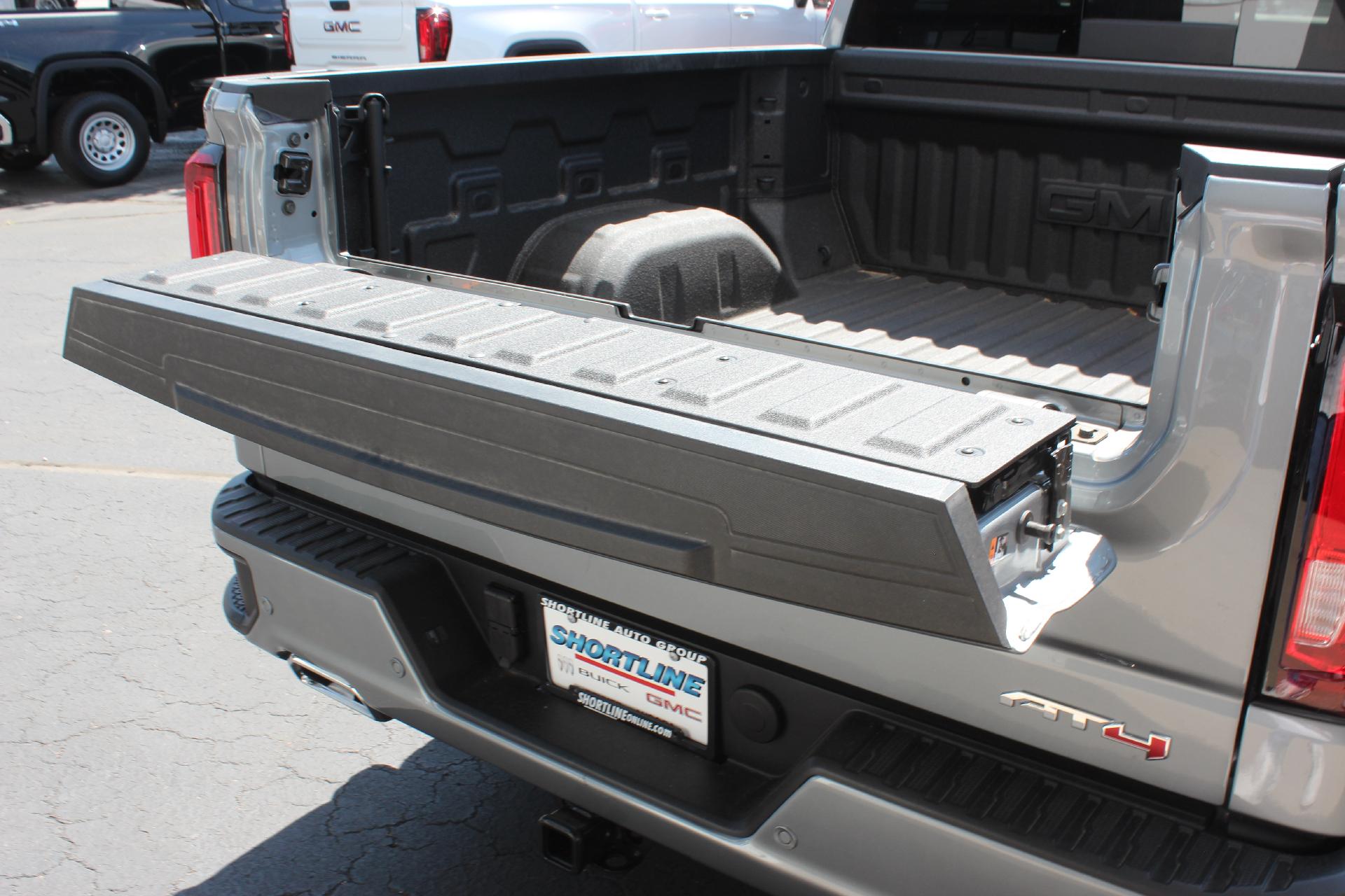 2025 GMC Sierra 1500 Vehicle Photo in AURORA, CO 80012-4011