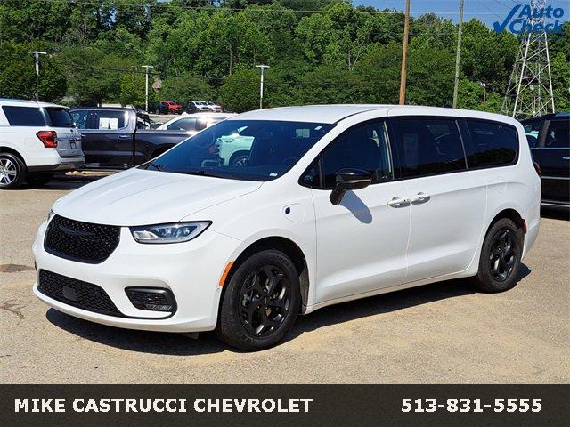 2024 Chrysler Pacifica Vehicle Photo in MILFORD, OH 45150-1684