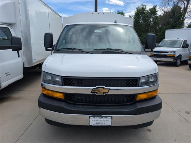 2025 Chevrolet Express Commercial Cutaway Vehicle Photo in ENGLEWOOD, CO 80113-6708