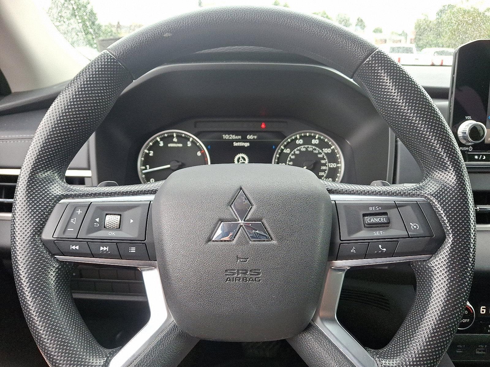 2022 Mitsubishi Outlander Vehicle Photo in Trevose, PA 19053