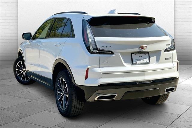 2025 Cadillac XT4 Vehicle Photo in KANSAS CITY, MO 64114-4545