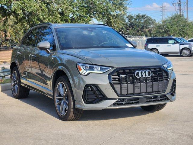 2024 Audi Q3 Vehicle Photo in HOUSTON, TX 77090