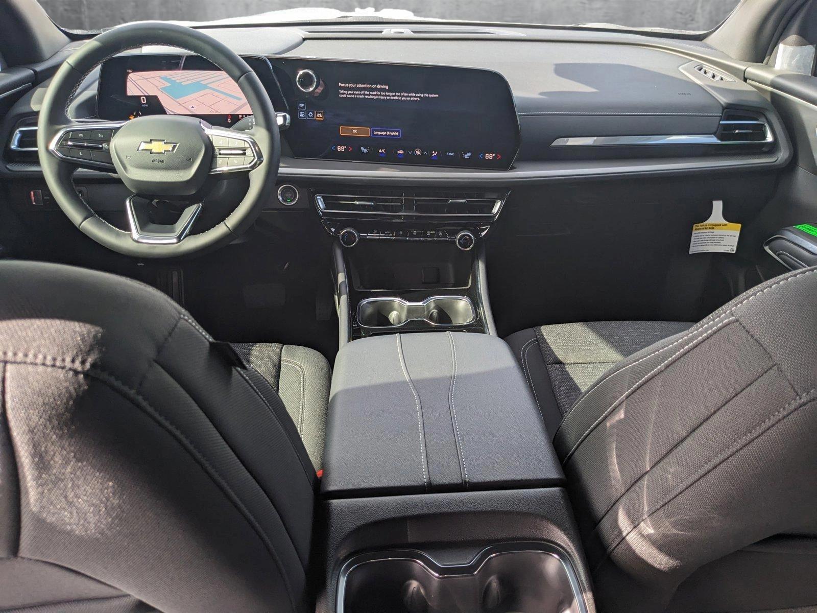 2025 Chevrolet Traverse Vehicle Photo in MIAMI, FL 33172-3015