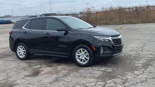 Used 2022 Chevrolet Equinox LT with VIN 2GNAXKEV6N6111321 for sale in Sterling Heights, MI