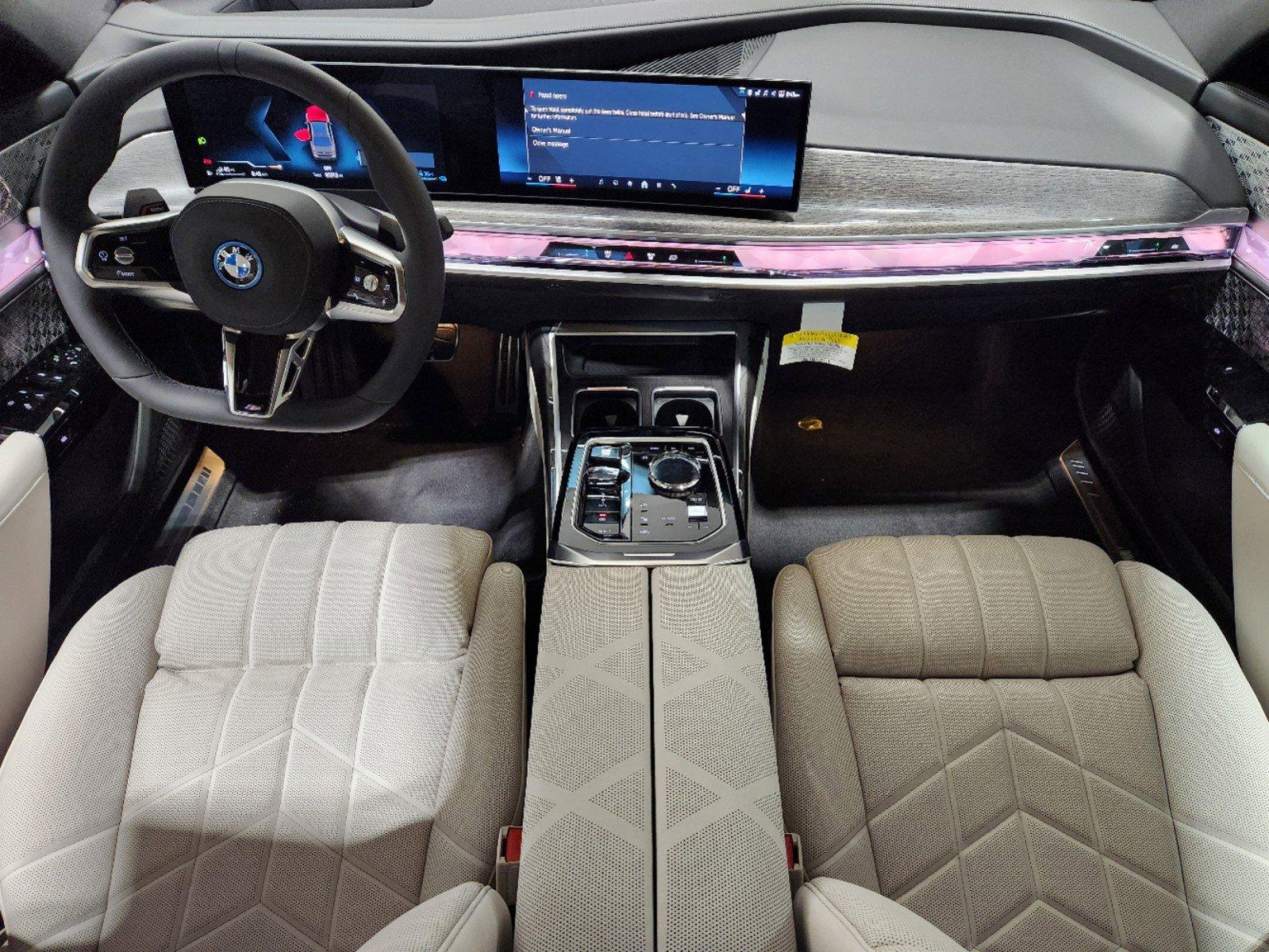 2025 BMW 750e xDrive Vehicle Photo in GRAPEVINE, TX 76051