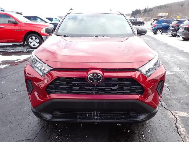 2019 Toyota RAV4 Vehicle Photo in ZELIENOPLE, PA 16063-2910