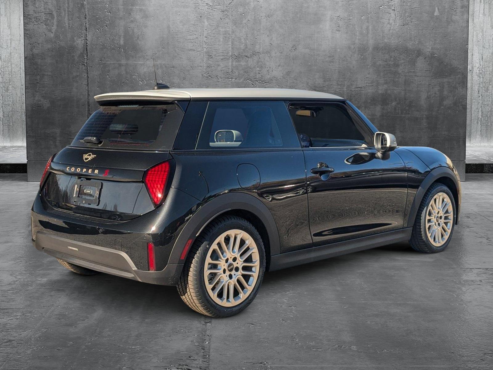 2025 MINI Cooper S Hardtop 2 Door Vehicle Photo in Towson, MD 21204