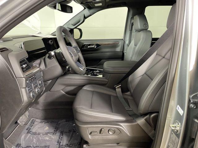 2025 Chevrolet Tahoe Vehicle Photo in PHOENIX, AZ 85014-3381