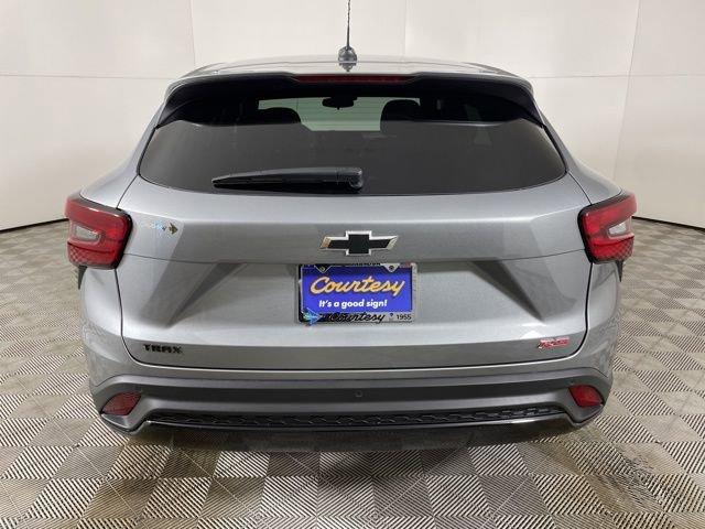 2025 Chevrolet Trax Vehicle Photo in PHOENIX, AZ 85014-3381