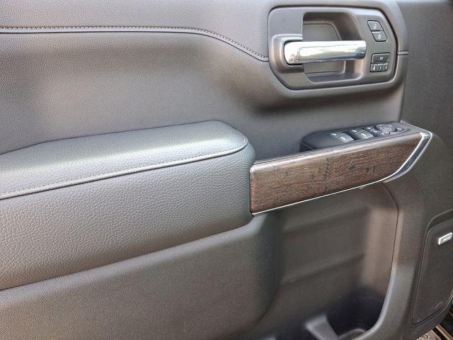 2023 GMC Sierra 2500 HD Vehicle Photo in WATERTOWN, CT 06795-3318
