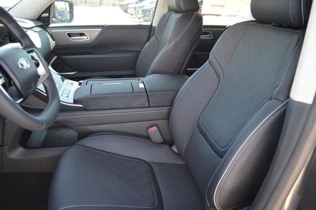 2025 INFINITI QX80 Vehicle Photo in Houston, TX 77090