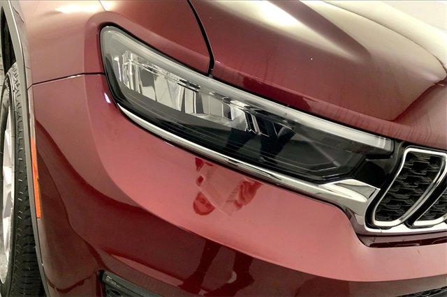 2022 Jeep Grand Cherokee L Vehicle Photo in KANSAS CITY, MO 64114-4502