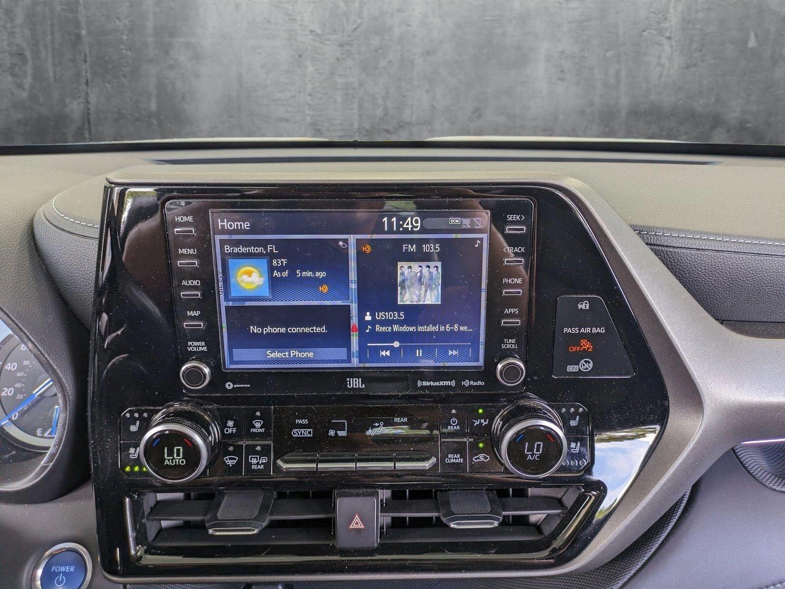 2021 Toyota Highlander Vehicle Photo in Bradenton, FL 34207
