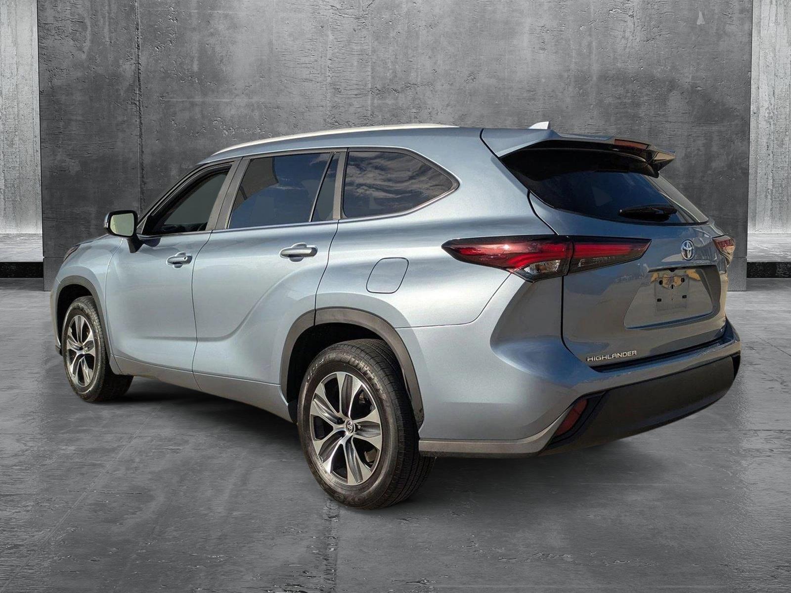 2024 Toyota Highlander Vehicle Photo in Winter Park, FL 32792