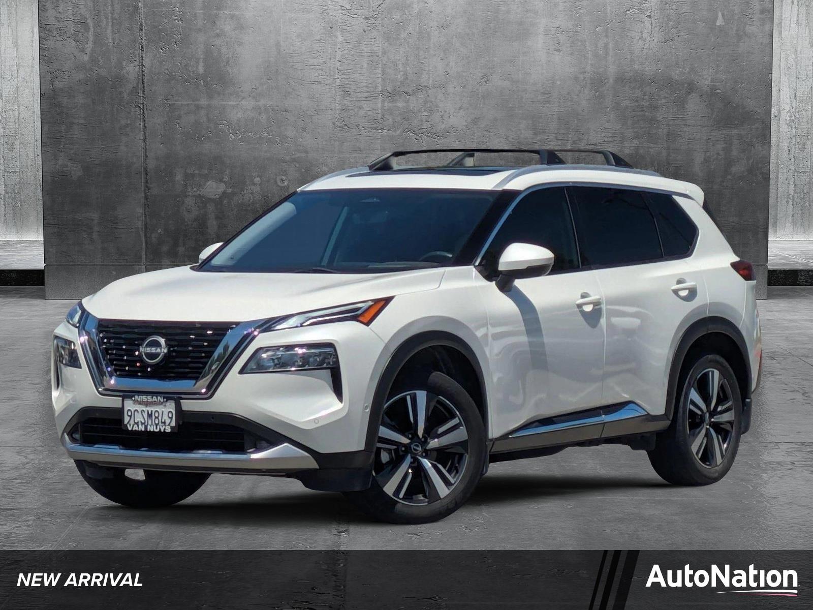 2022 Nissan Rogue Vehicle Photo in Valencia, CA 91355-1794