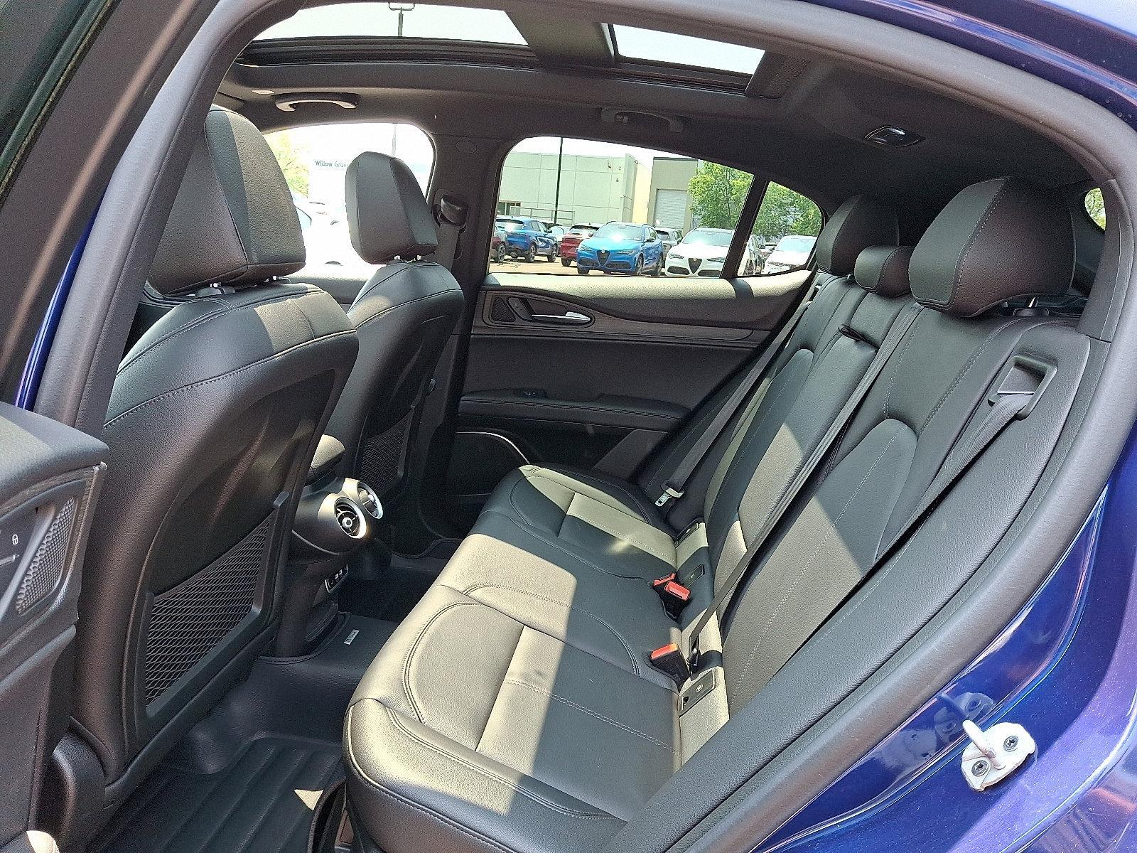 2022 Alfa Romeo Stelvio Vehicle Photo in Willow Grove, PA 19090