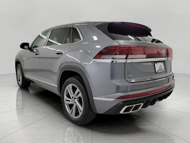 2024 Volkswagen Atlas Cross Sport Vehicle Photo in Oshkosh, WI 54904