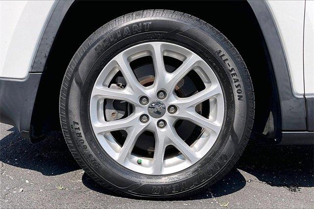 2016 Jeep Cherokee Vehicle Photo in INDEPENDENCE, MO 64055-1314