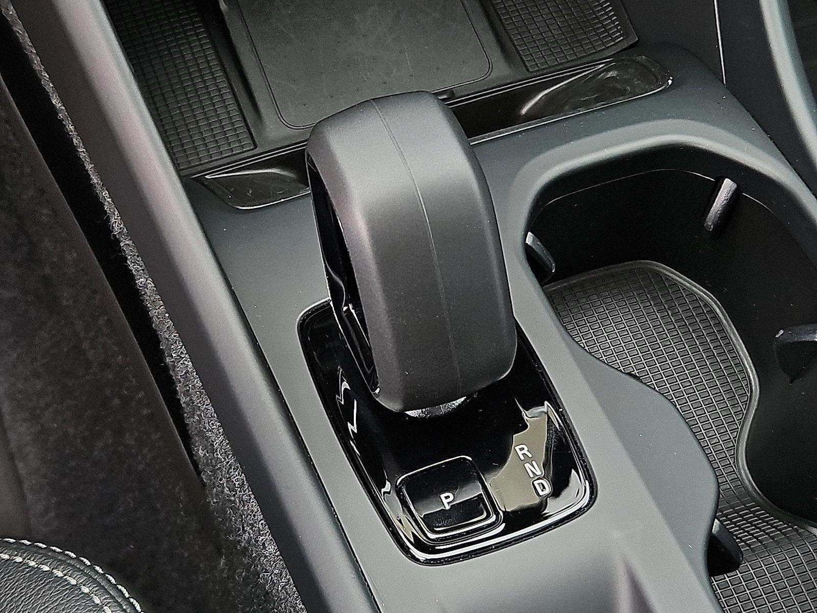 2025 Volvo XC40 Vehicle Photo in Trevose, PA 19053