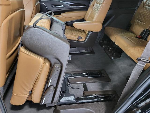 2022 Cadillac Escalade Vehicle Photo in NEENAH, WI 54956-2243