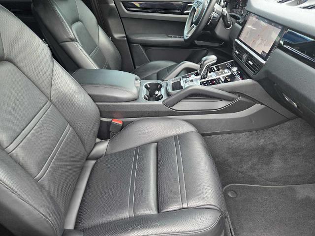 2019 Porsche Cayenne Vehicle Photo in DENTON, TX 76210-9321