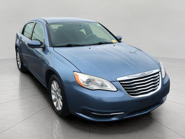 2011 Chrysler 200 Vehicle Photo in GREEN BAY, WI 54303-3330