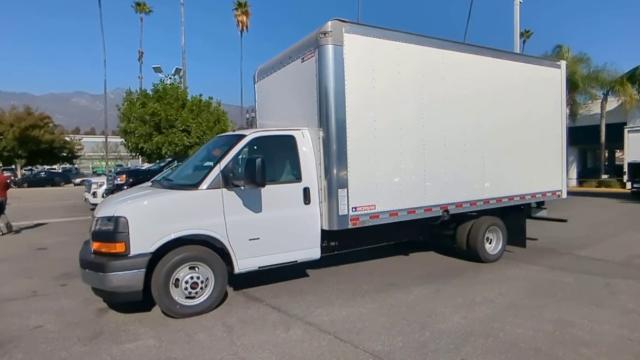 2024 GMC Savana Cutaway 3500 Vehicle Photo in PASADENA, CA 91107-3803