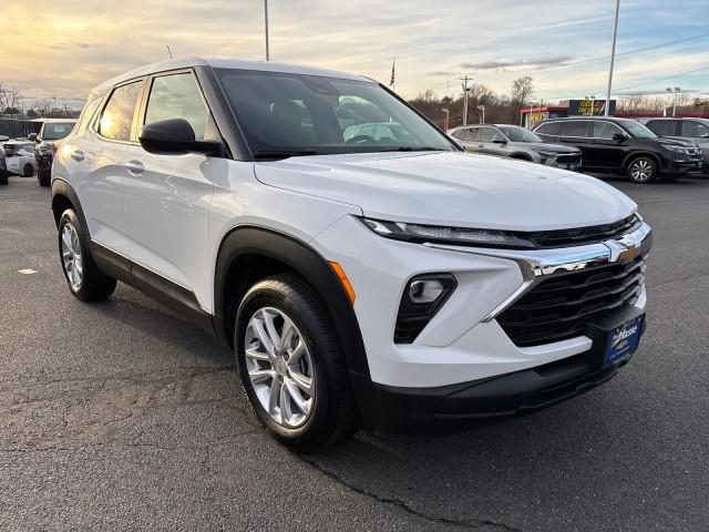 Used 2024 Chevrolet TrailBlazer LS with VIN KL79MNSL8RB153207 for sale in East Providence, RI