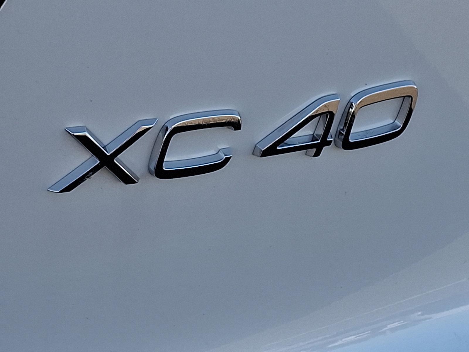 2025 Volvo XC40 Vehicle Photo in Trevose, PA 19053