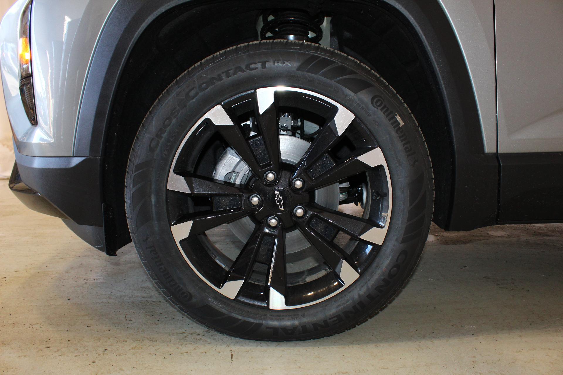 2025 Chevrolet Equinox Vehicle Photo in NORTHAMPTON, MA 01060-1120