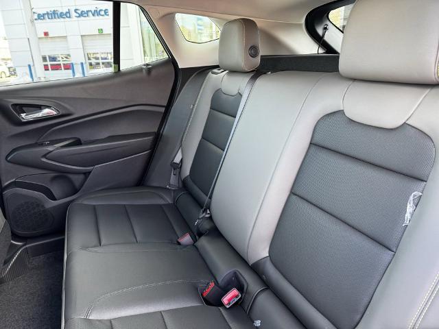 2025 Chevrolet Trax Vehicle Photo in GARDNER, MA 01440-3110