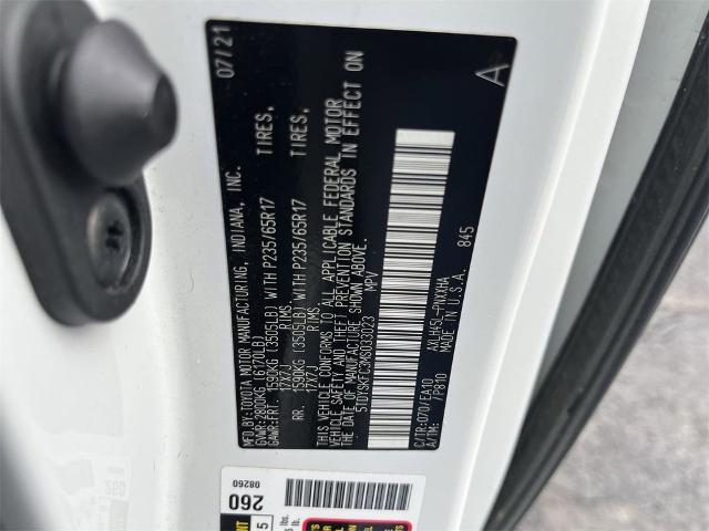 2021 Toyota Sienna Vehicle Photo in TULLY, NY 13159-3159