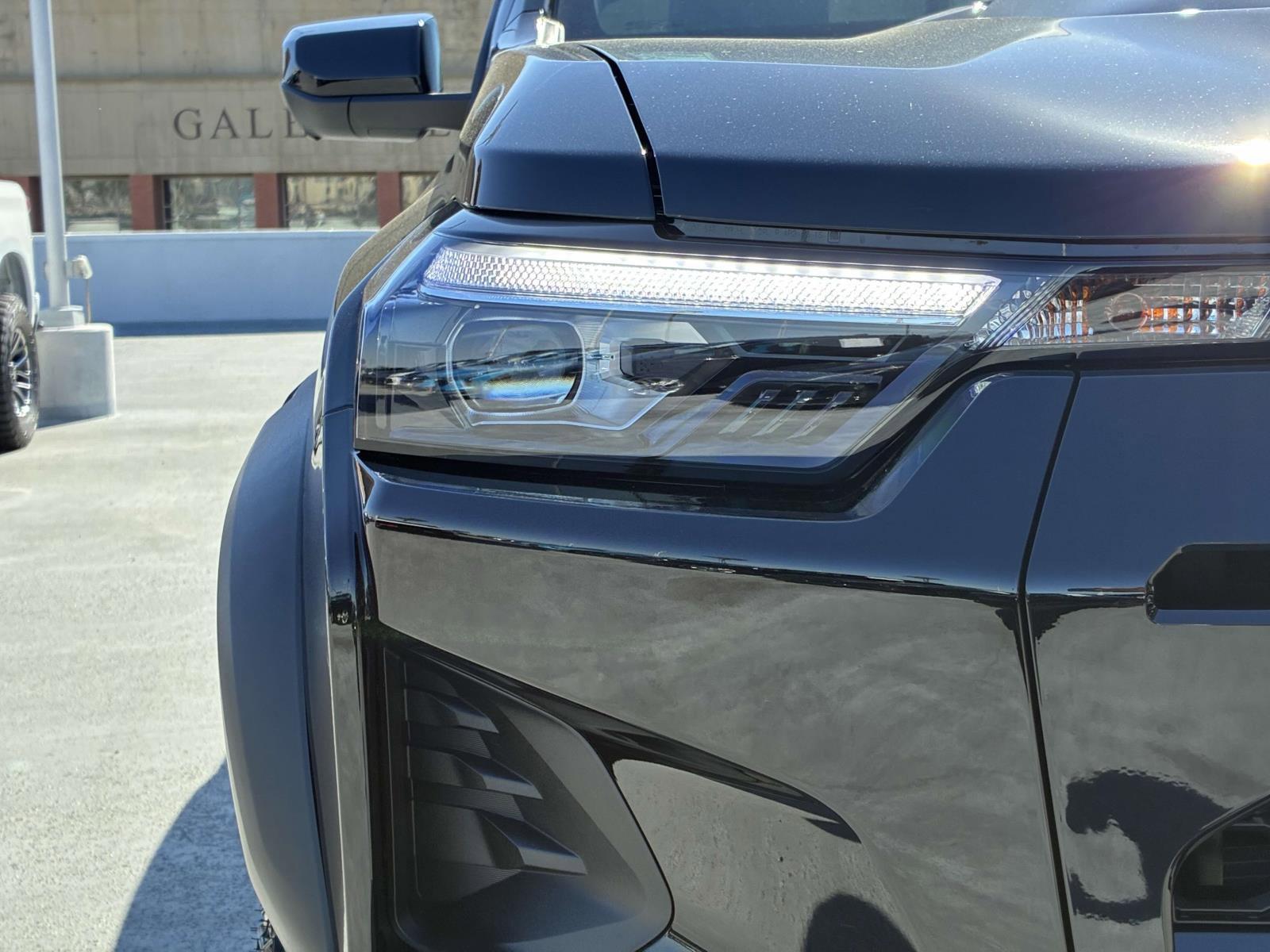 2025 Chevrolet Colorado Vehicle Photo in LOS ANGELES, CA 90007-3794