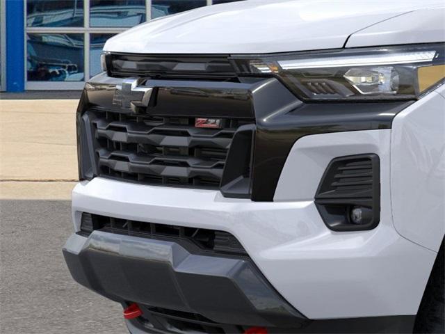 2025 Chevrolet Colorado Vehicle Photo in ENGLEWOOD, CO 80113-6708