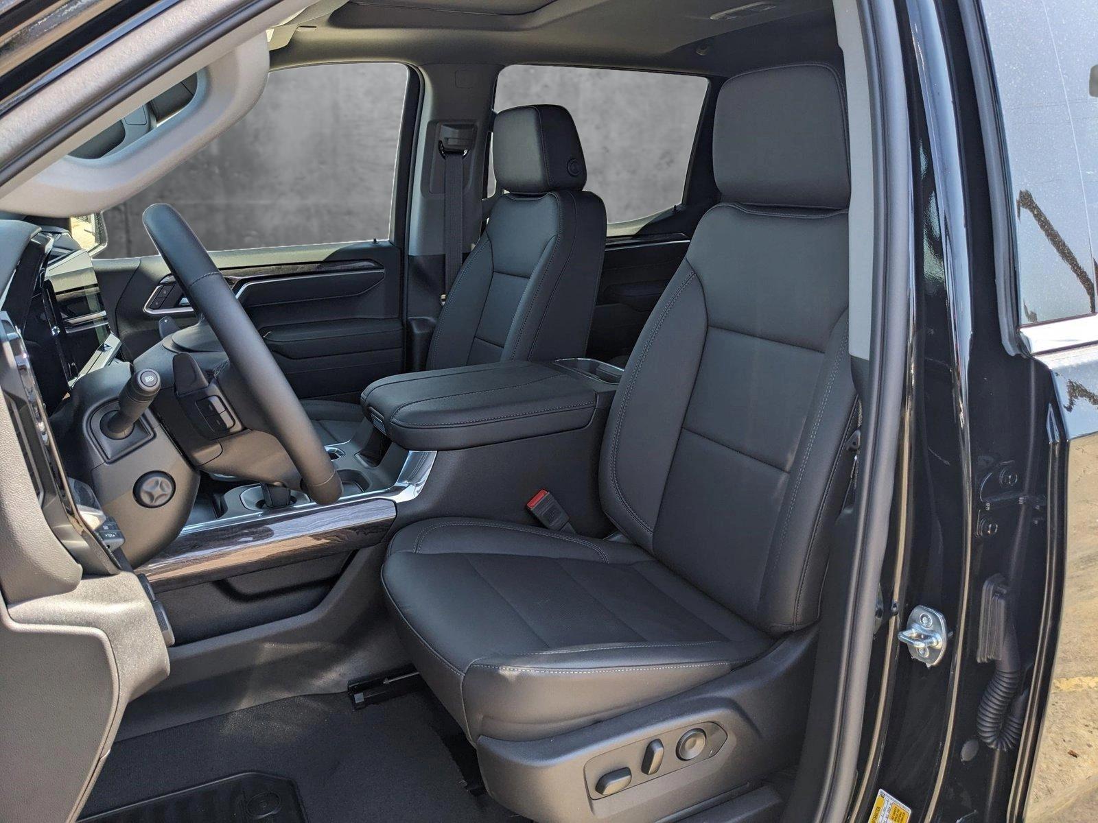 2025 Chevrolet Silverado 1500 Vehicle Photo in HOUSTON, TX 77034-5009