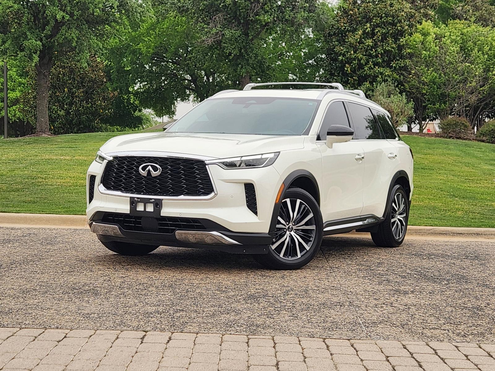 Used White 2022 INFINITI QX60 SENSORY AWD / VISION PACKAGE Used White 2022 INFINITI QX60 SENSORY AWD / VISION PACKAGE