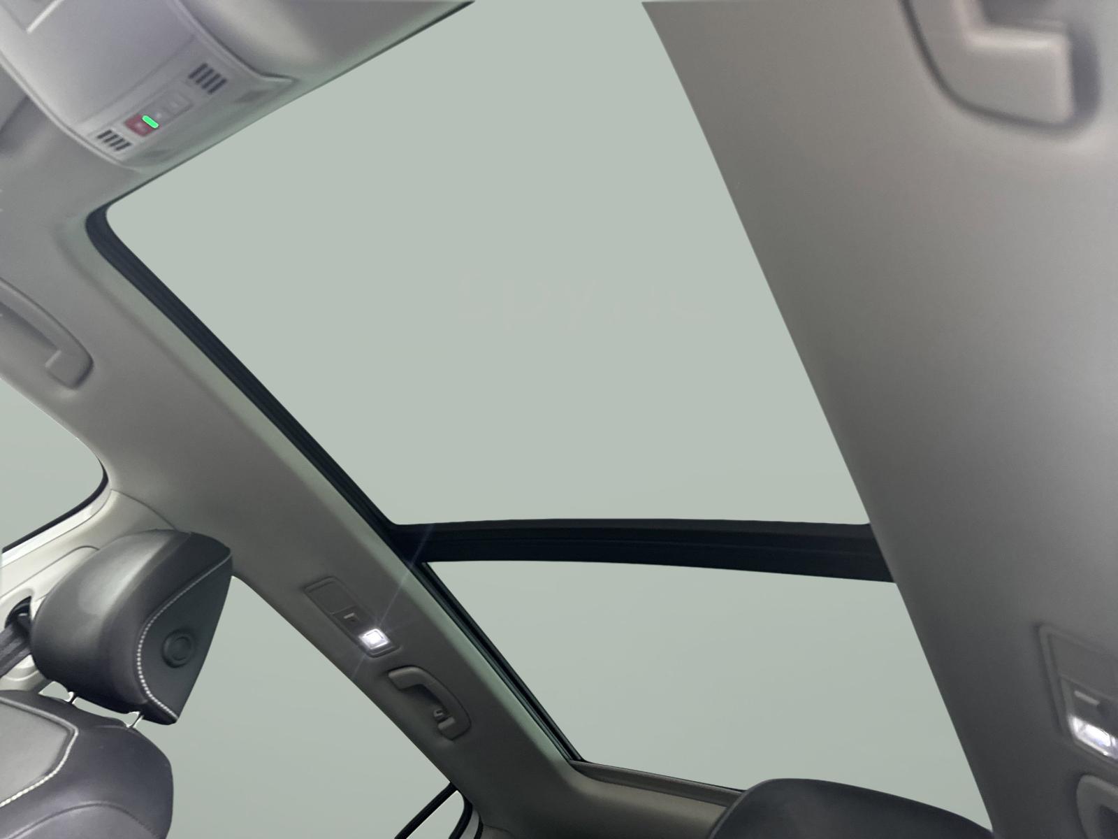 2021 Volkswagen Tiguan Vehicle Photo in GEORGETOWN, TX 78626-7508