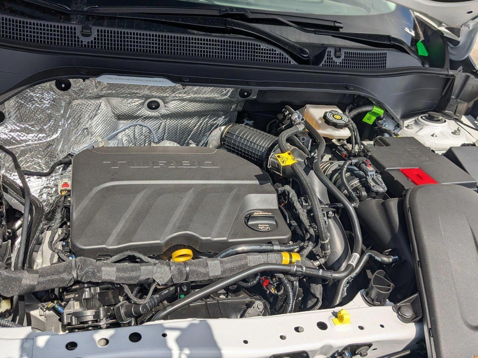 2025 Chevrolet Trax Vehicle Photo in MIAMI, FL 33134-2699